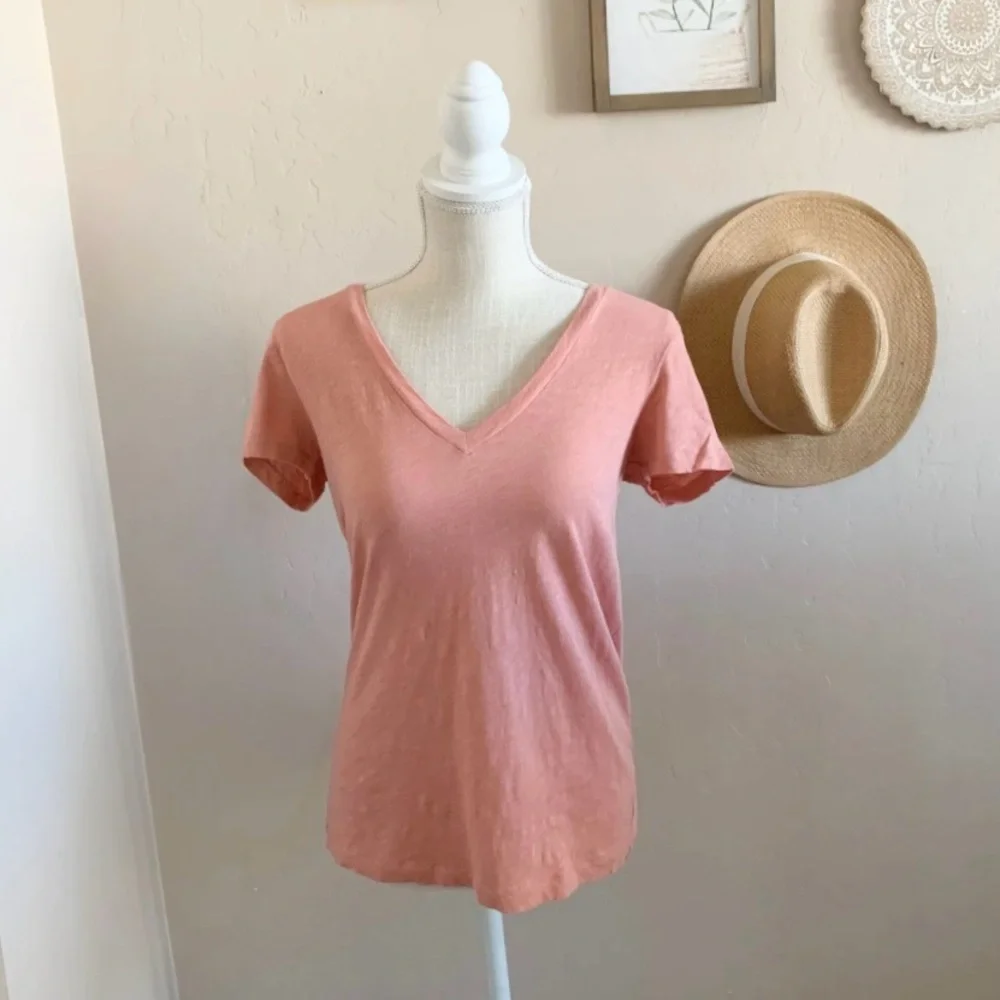 J.Crew Salmon Pink V-Neck Cotton T-Shirt - Picture 1 of 8